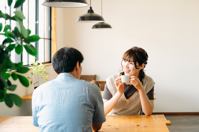 男女のカップル